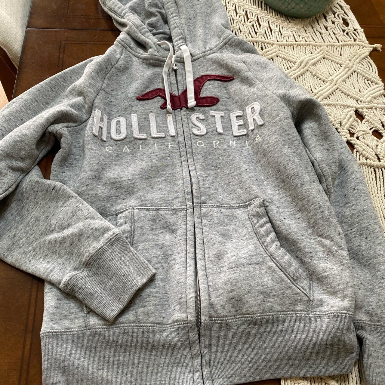 Hollister Women's Gray Hooded Zip Up Sweatshirt - Depop