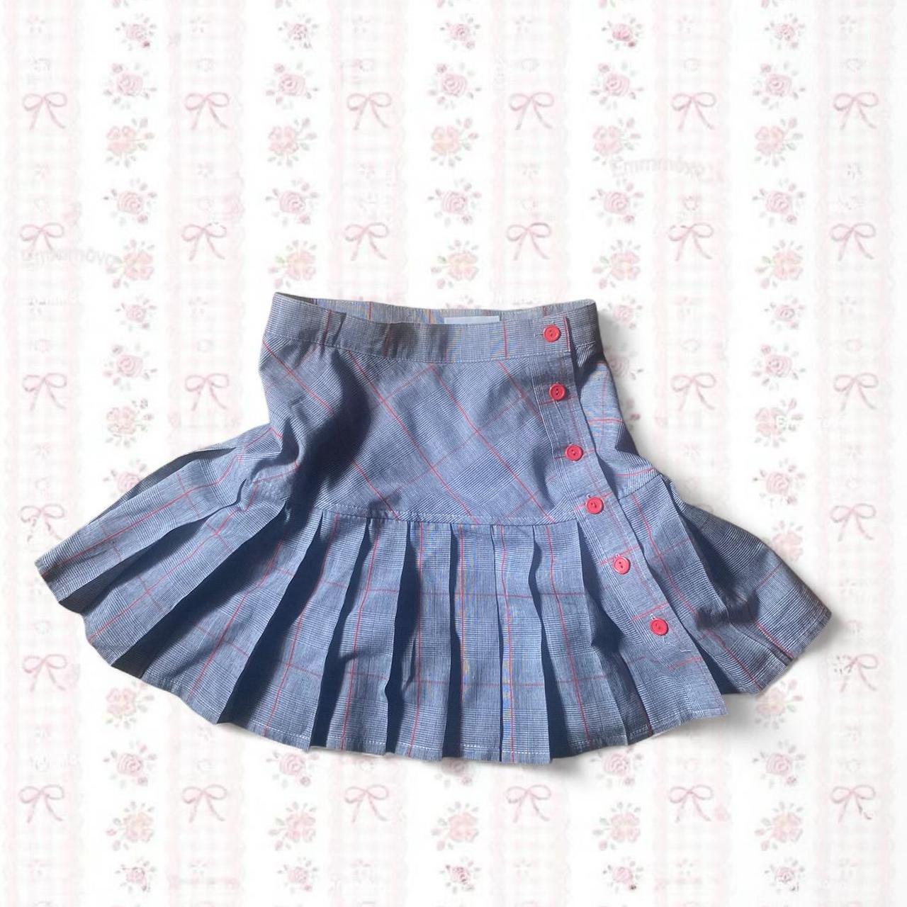 item listed by lilyh4rt