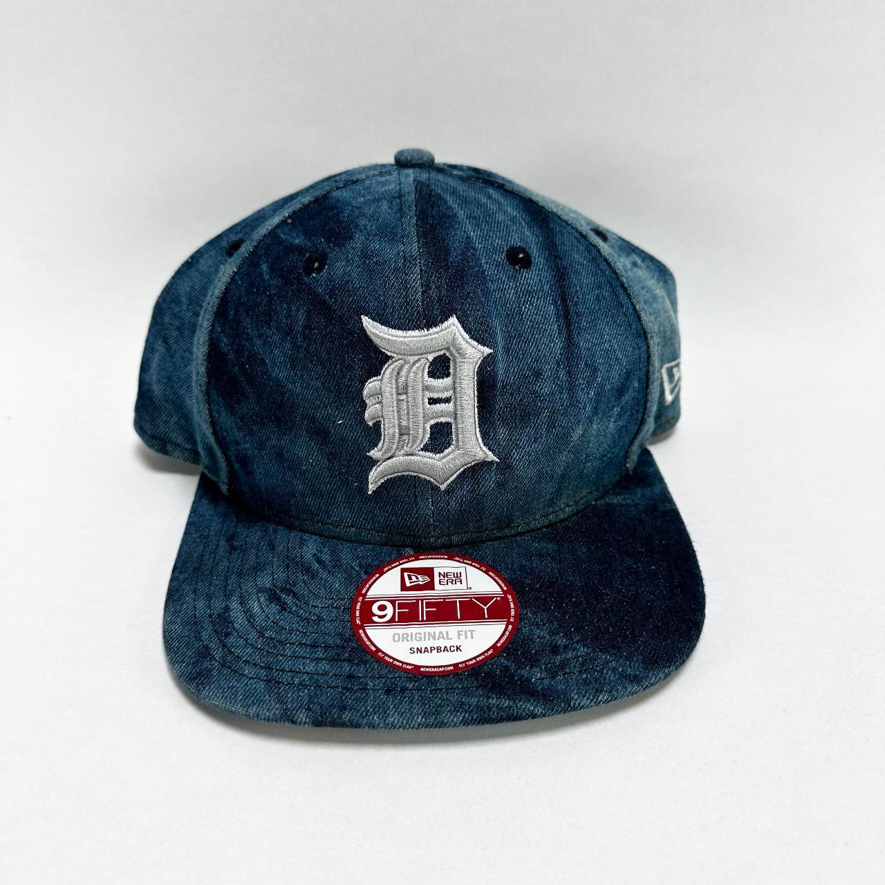 Vintage Detroit Tigers snapback hat in navy. From - Depop