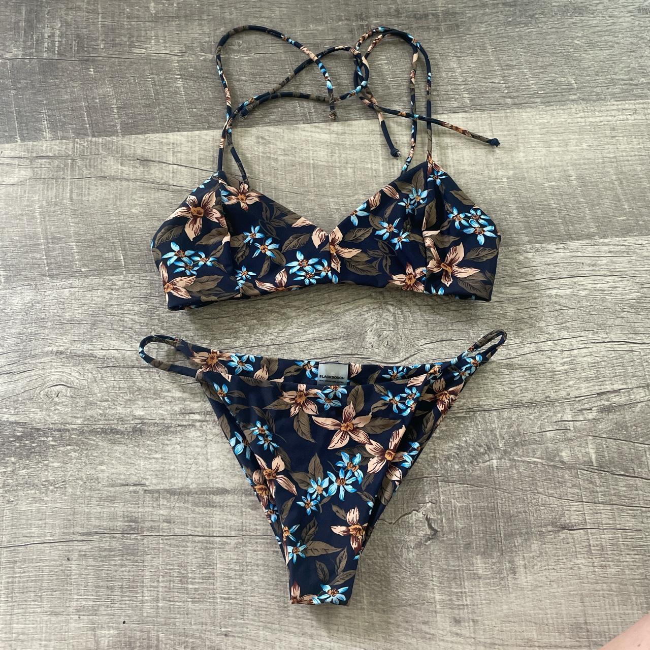 blackbough bikini size small worn once - Depop