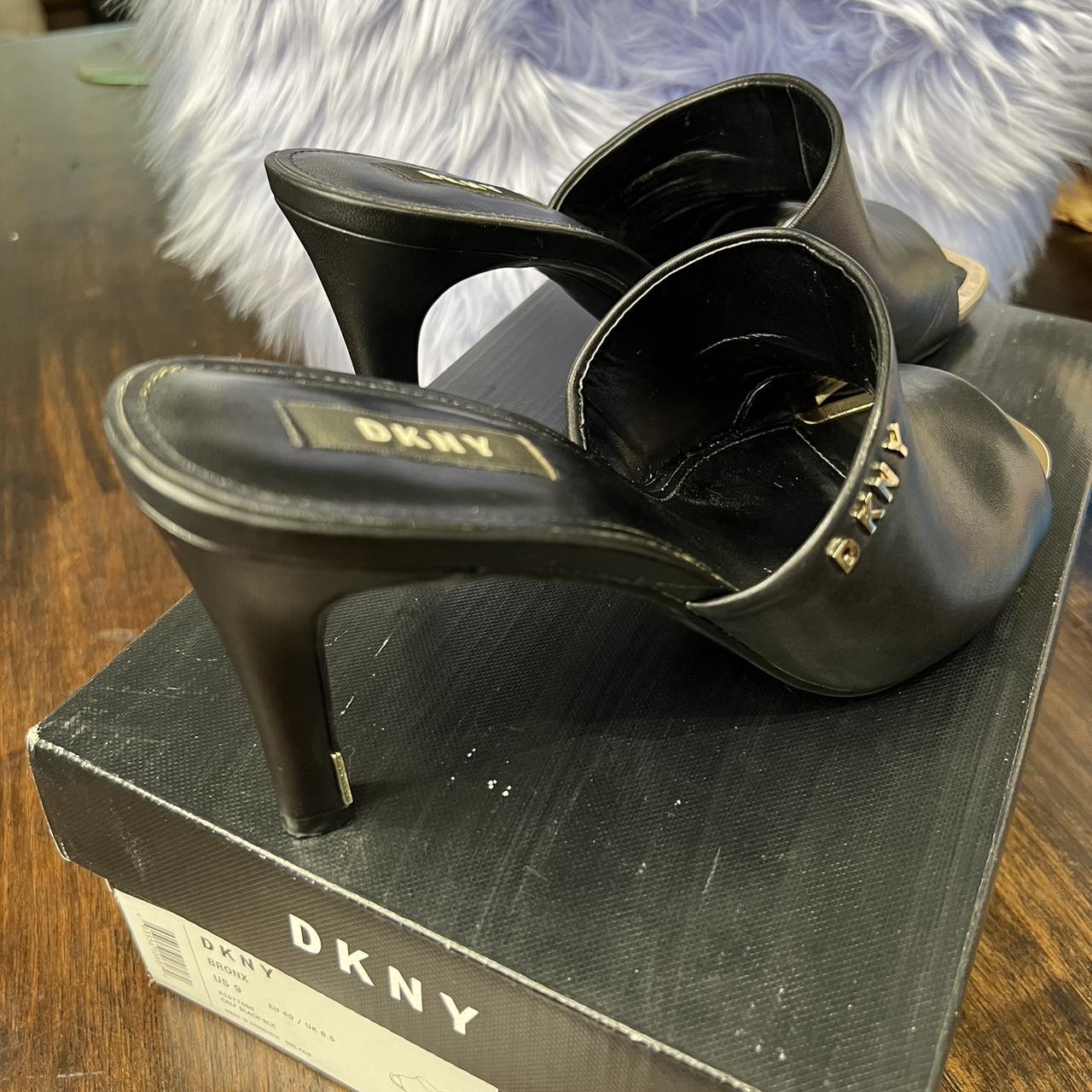 DKNY Women s Heel in style Bronx Size US Women s. Depop