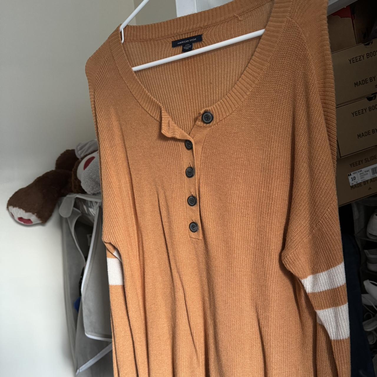 American Eagle burnt orange sweater. Fits oversized. Depop