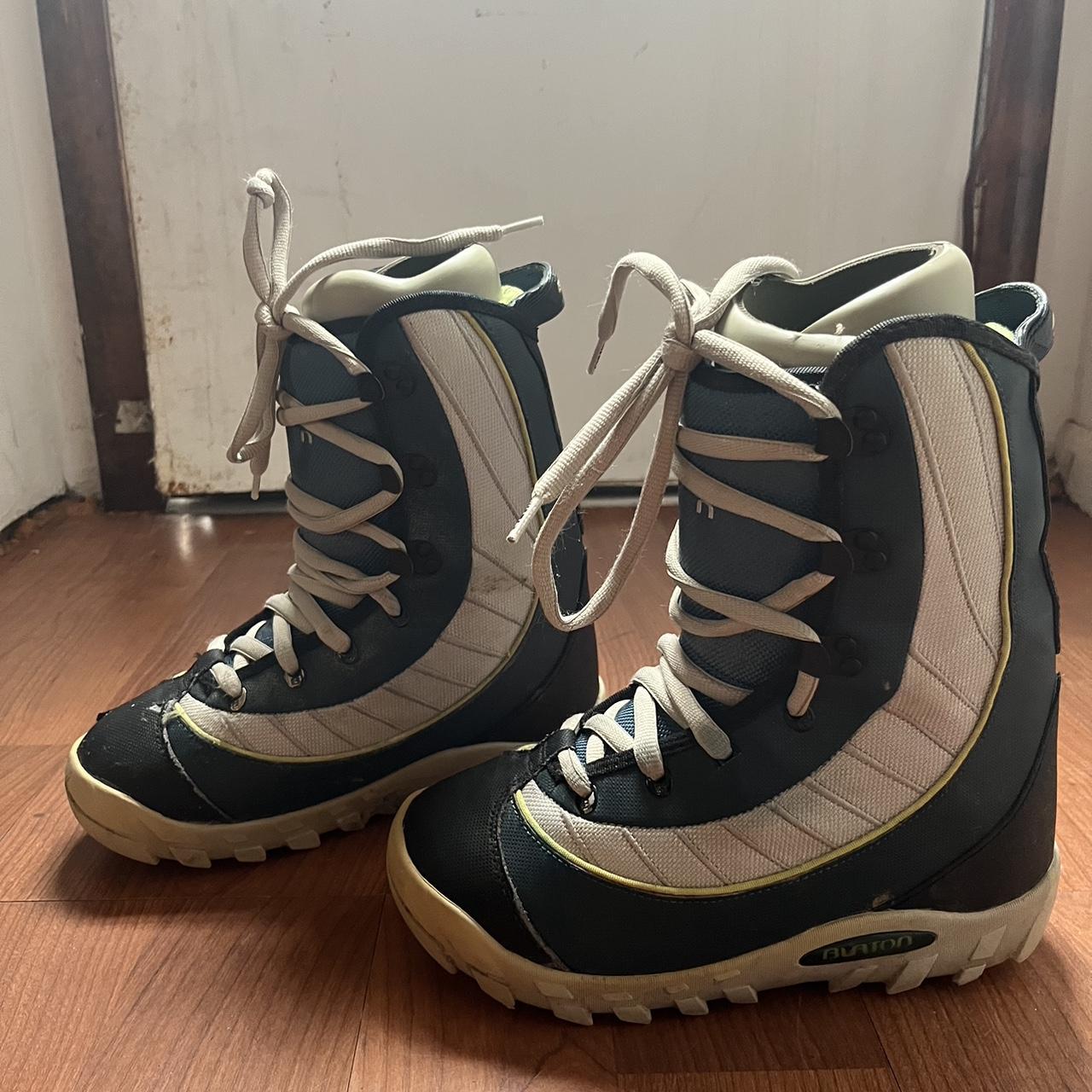 Burton size 7 snowboard boots. Used condition but Depop