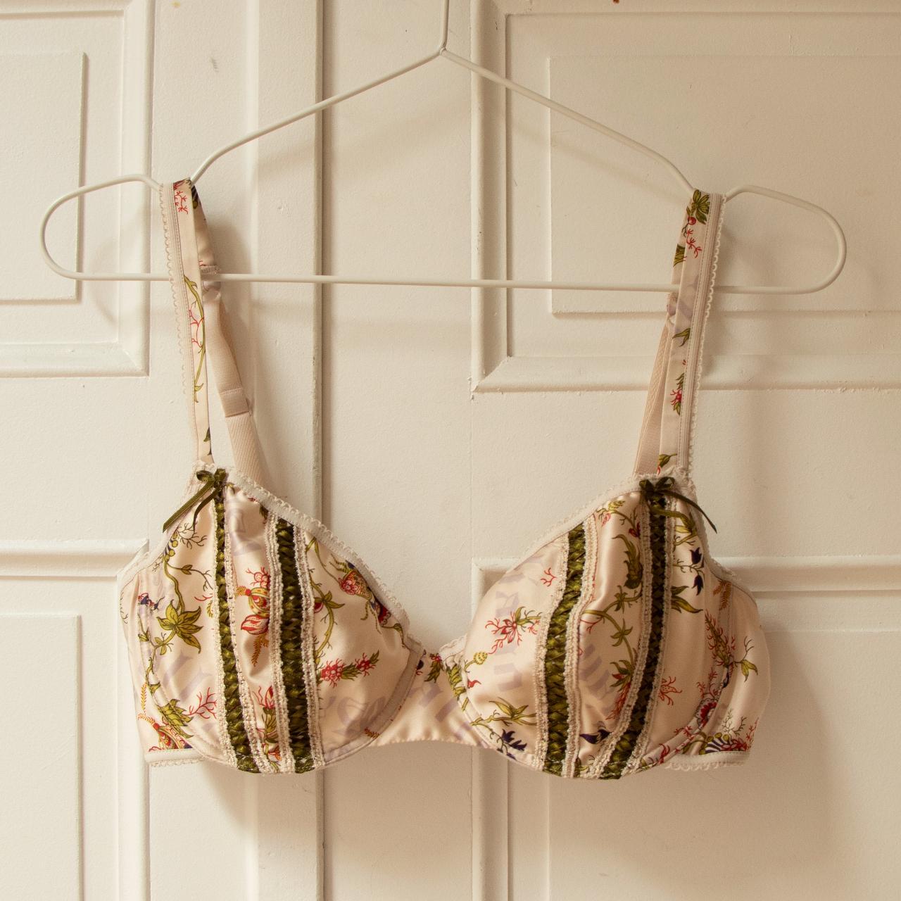 Floral bra-embroidered - Depop