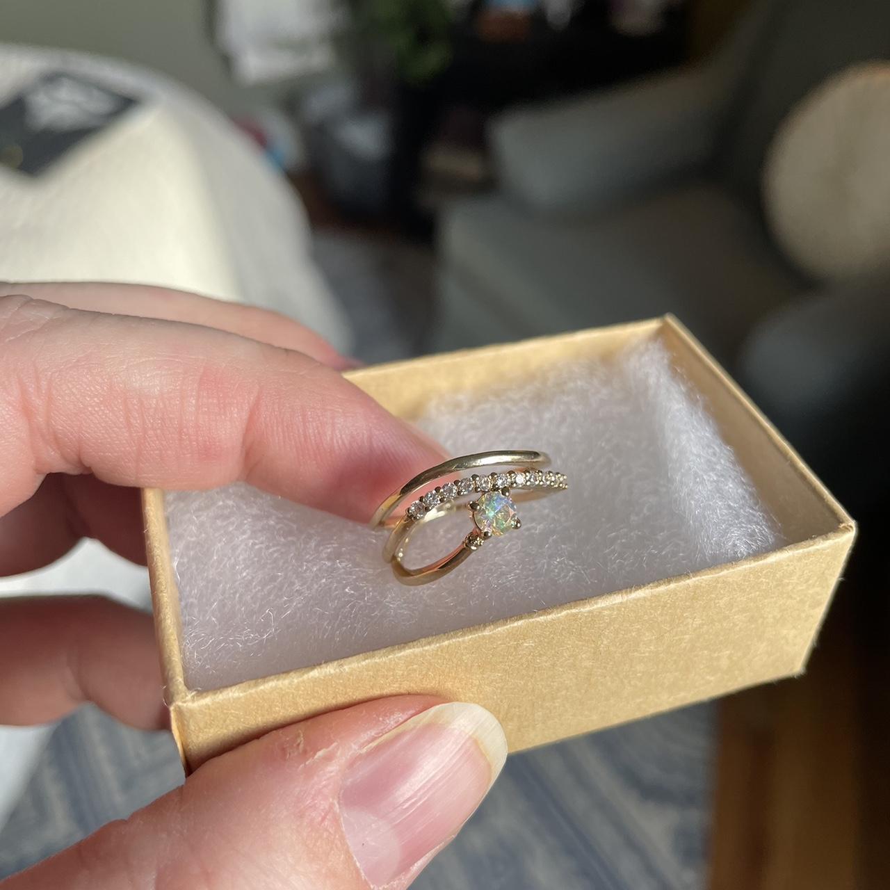 Size 6 ring, too small for my hands😭 rings... Depop