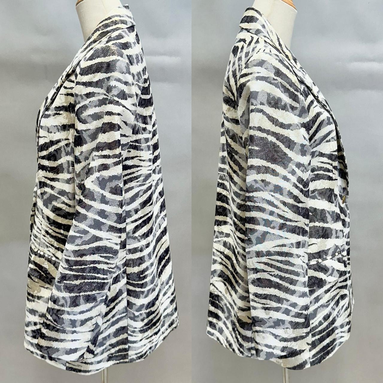 Cache Women's Tailored jacket - Grey - 10 – Caché… - image 6