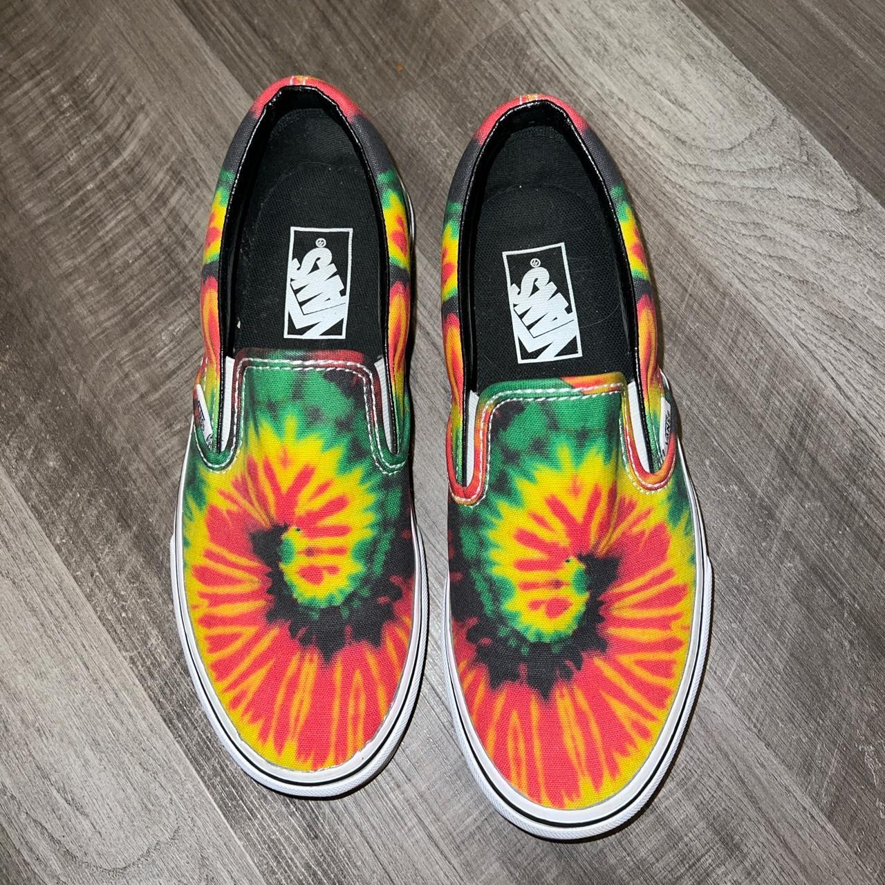 Tie dye store van slip ons