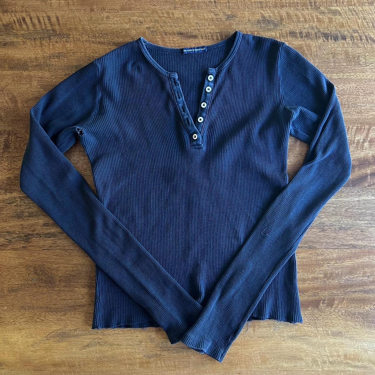 Small New York Yankees henley shirt in excellent - Depop