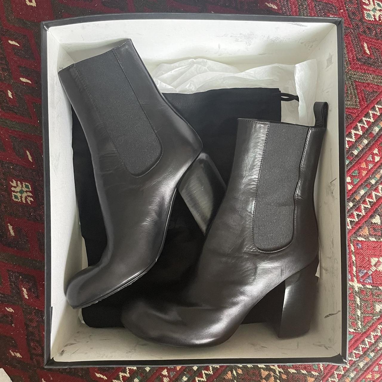 item listed by theprivatepile