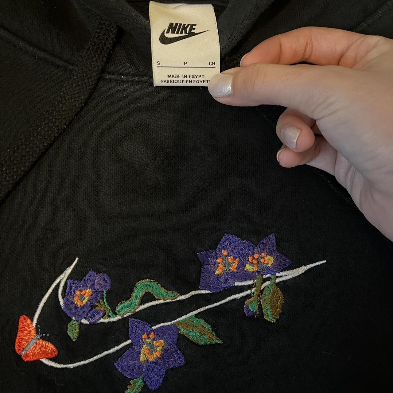 Nike embroidered best sale flower hoodie