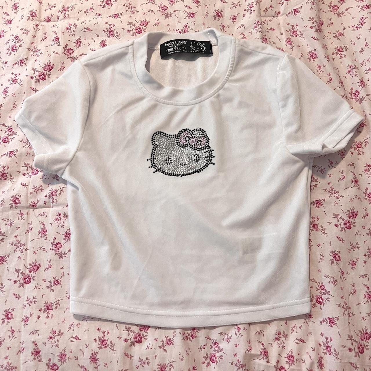 Forever 21 Women's Hello Kitty Graphic Cropped T-Shirt in White