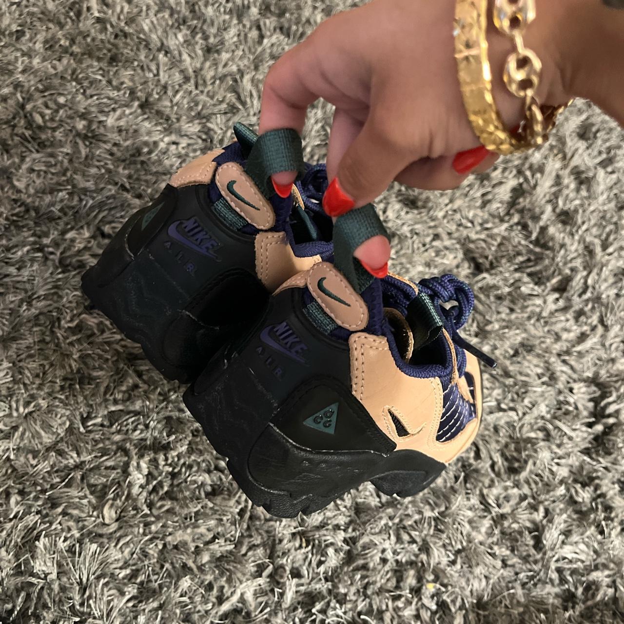 acg nike womens