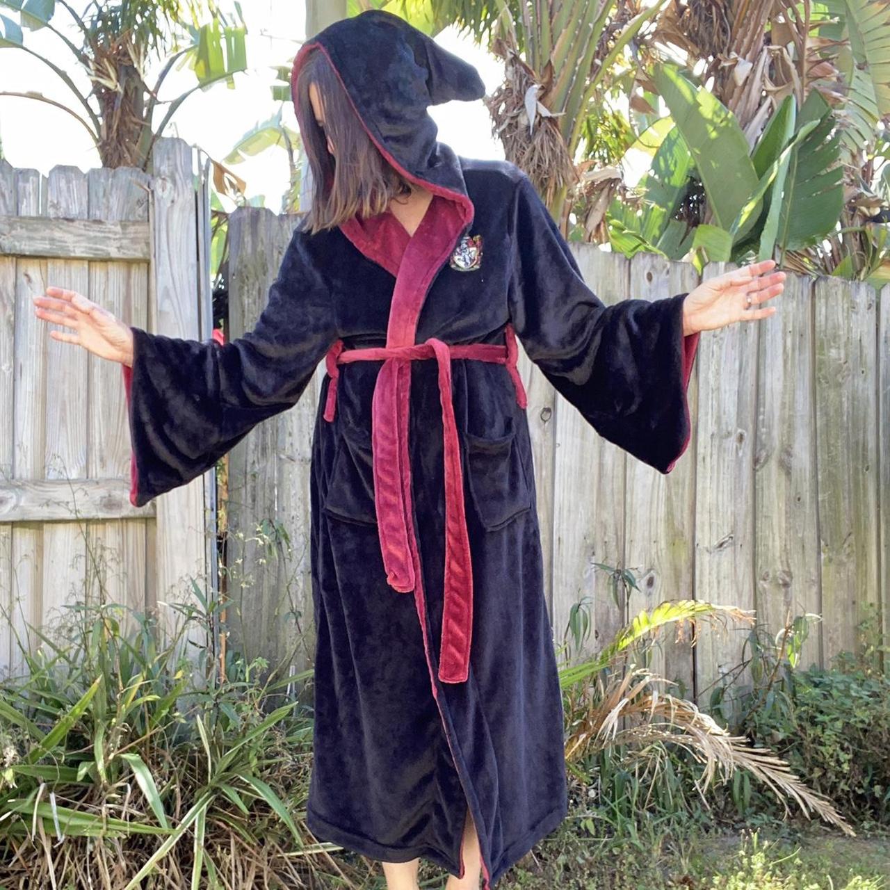 Harry Potter Men's Black And Burgundy Robe | Depop