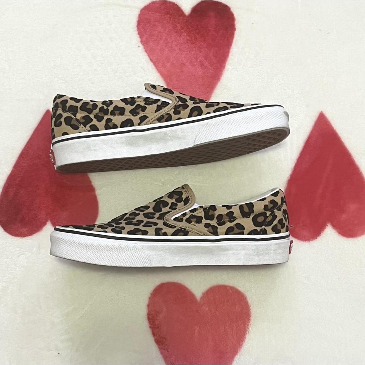 Vans Women's Tan and Black Trainers Depop