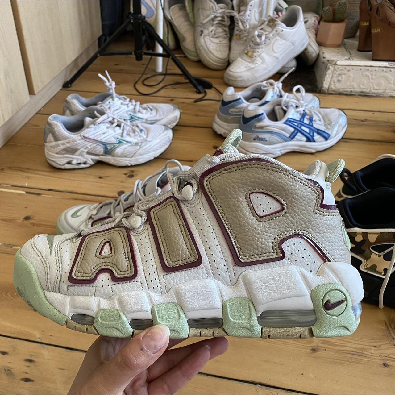 NIKE AIR MORE UPTEMPO 96 ライトボーン 28
