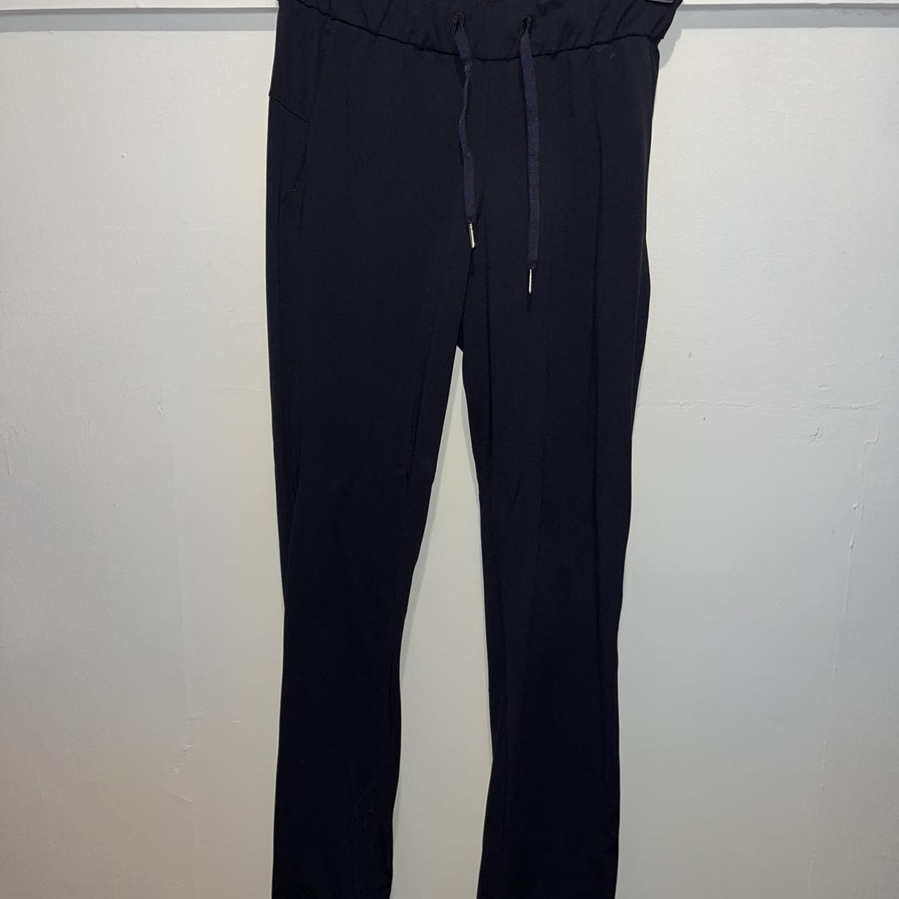 Lululemon stretch High Rise pants size 4 In great - Depop