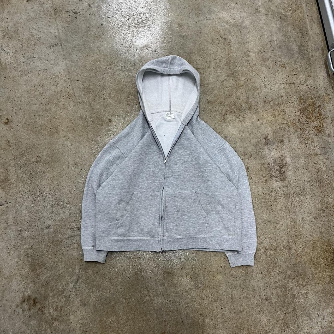 Vtg Y2K grey zip up hoodie essential Size boxy... - Depop