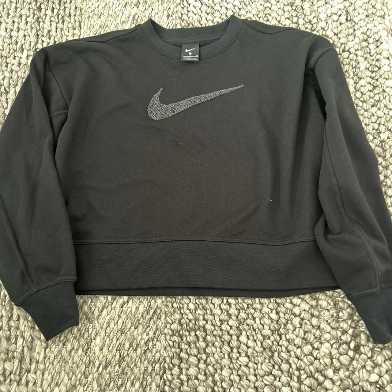 black nike jumper. worn a couple times - Depop