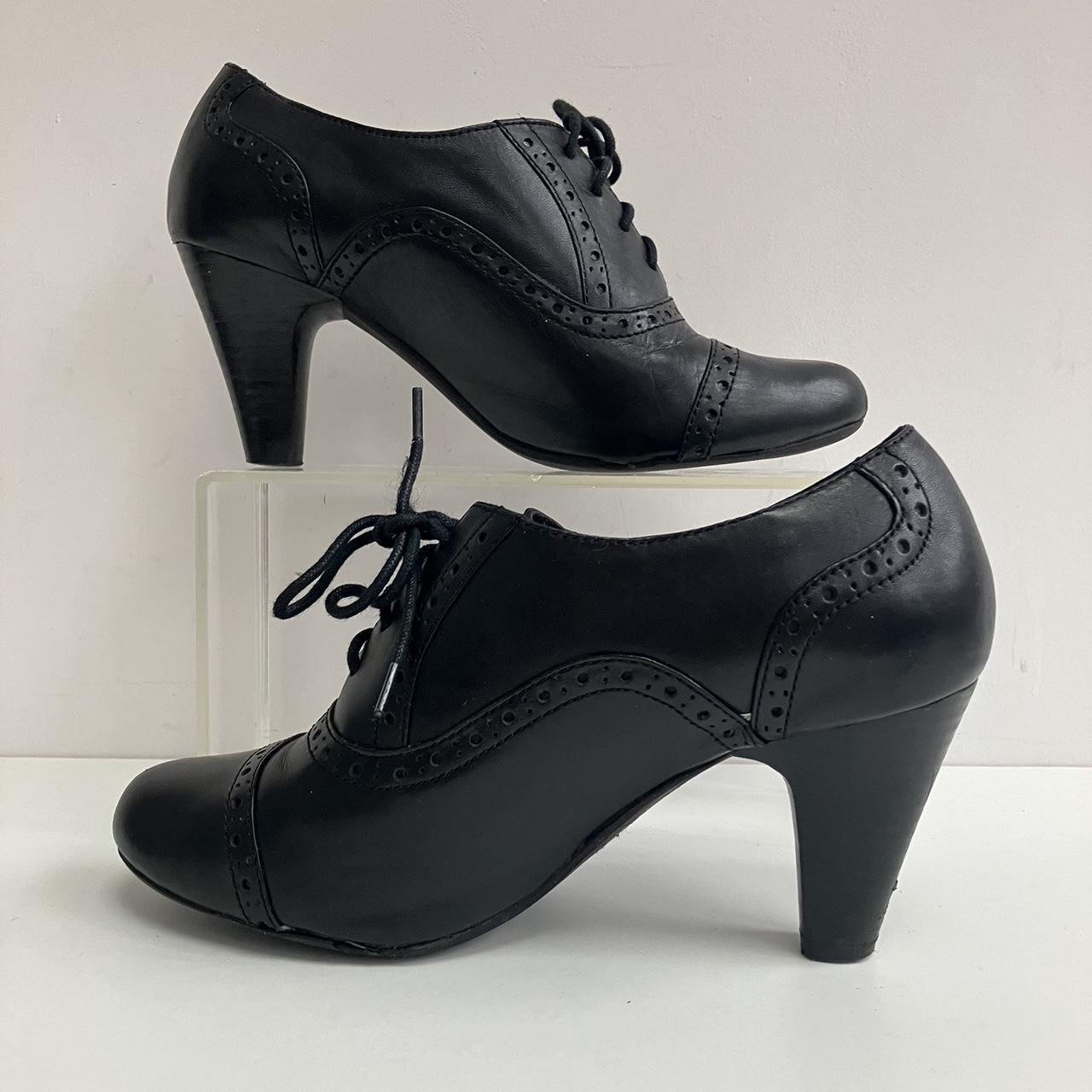 Black leather brogues with a rounded toe and heel Depop