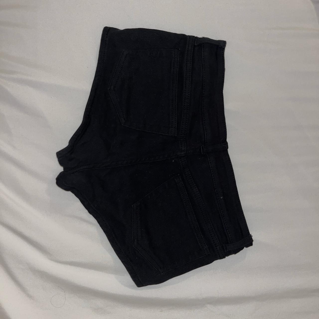 low rise black short shorts from H&M super cute for... - Depop