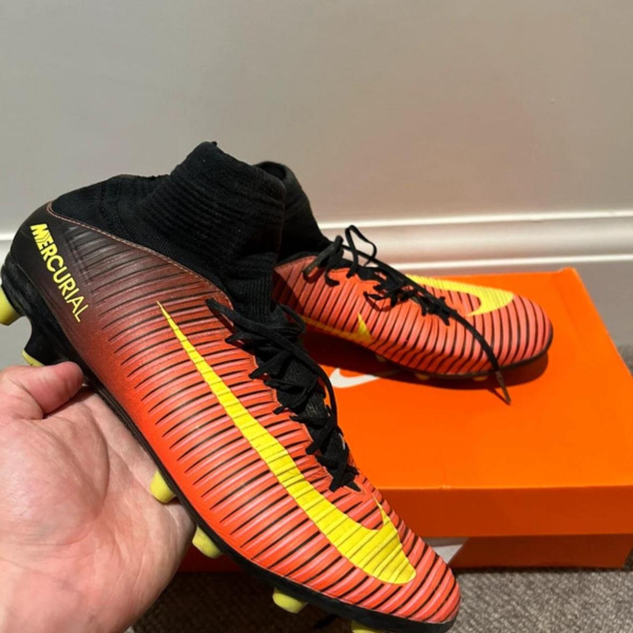 Nike Mercurial 2014 boots Good Condition Small