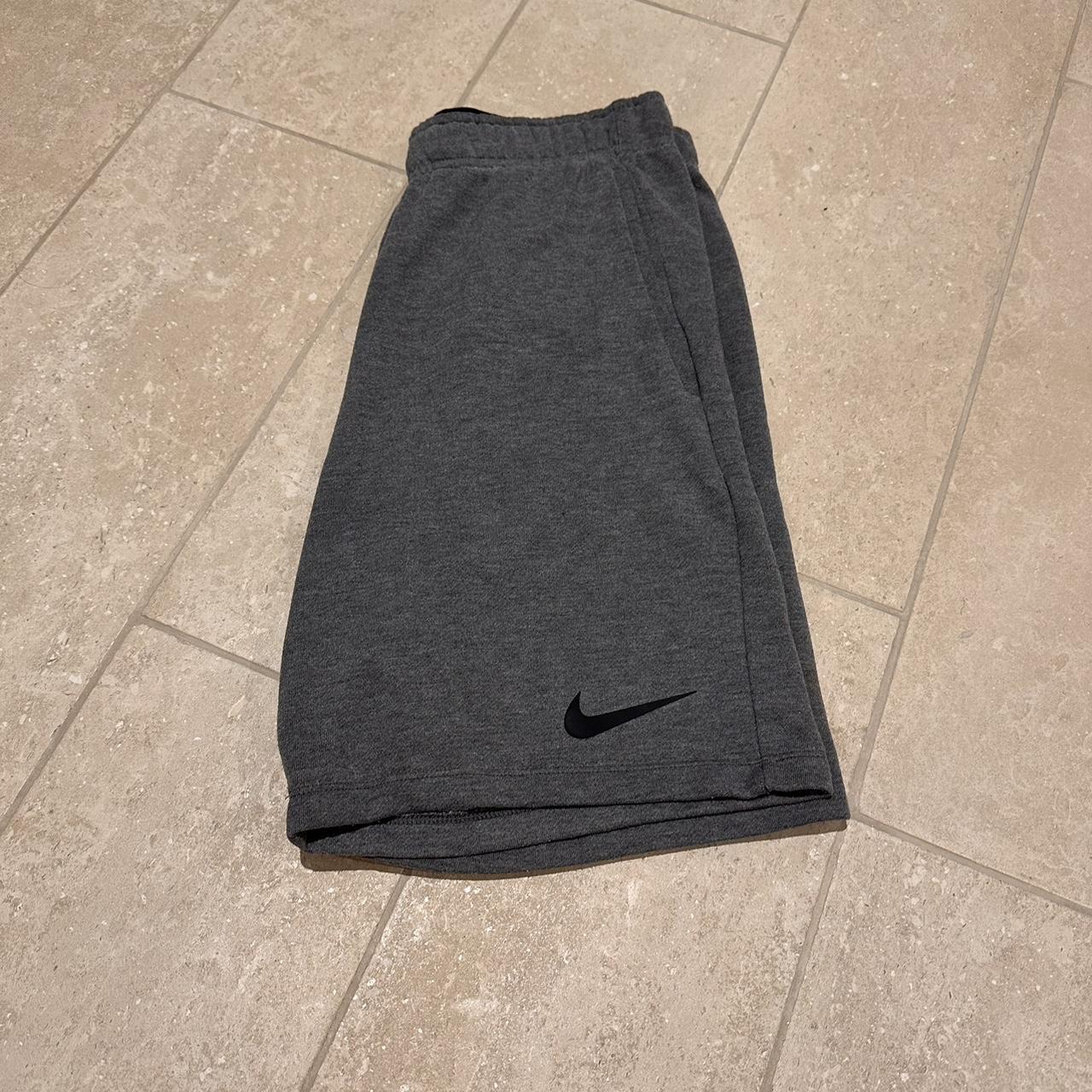 jd grey nike shorts