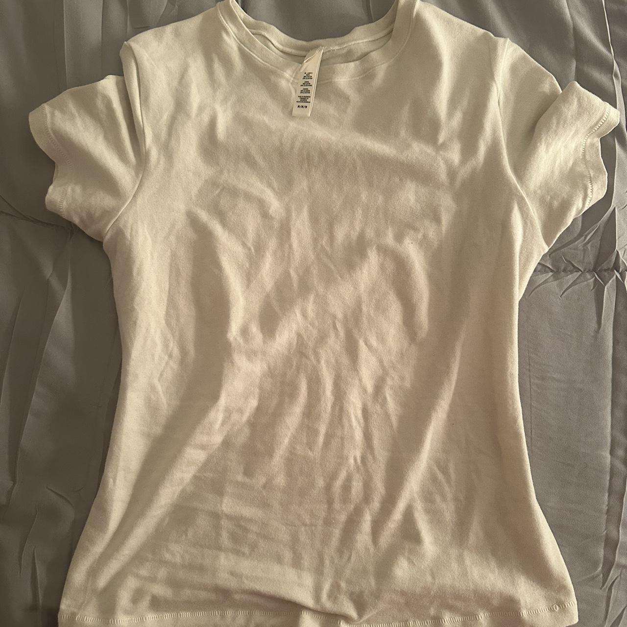 SKIMS cotton jersey t-shirt 🎀💝 - size M (super... - Depop