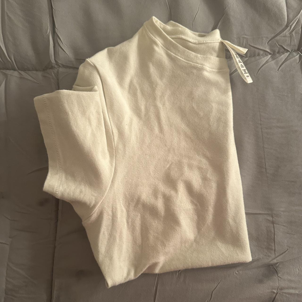 SKIMS cotton jersey tshirt 🎀💝 size M (super... Depop