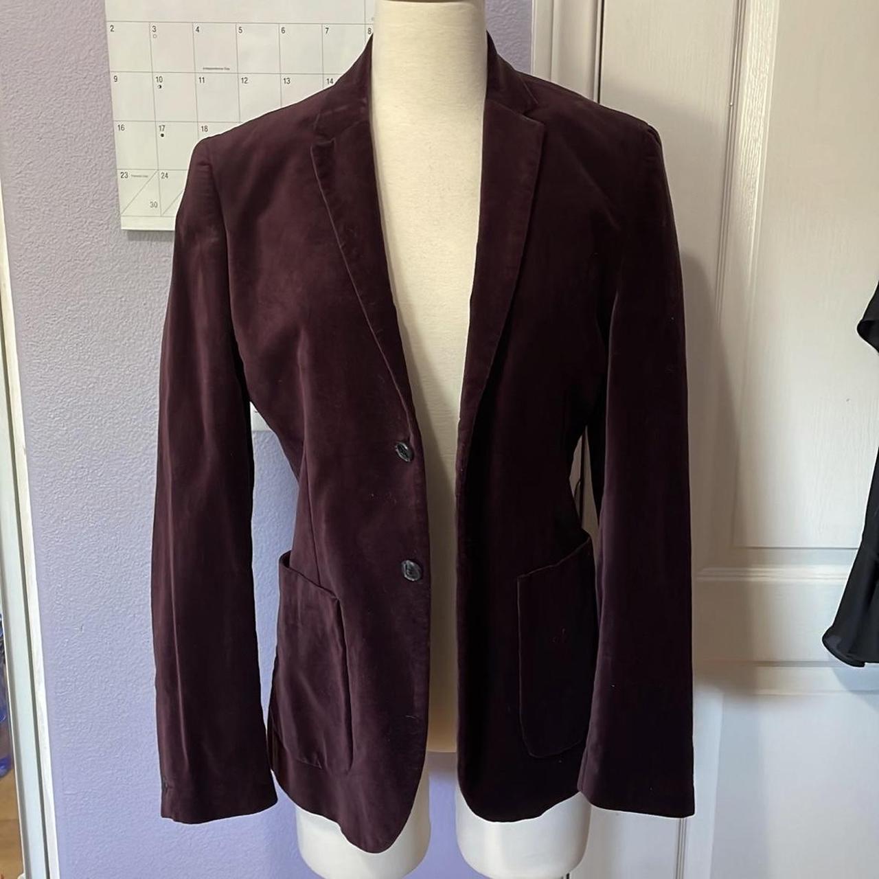 Maroon Blazer Great quality No flaws Hardly... - Depop