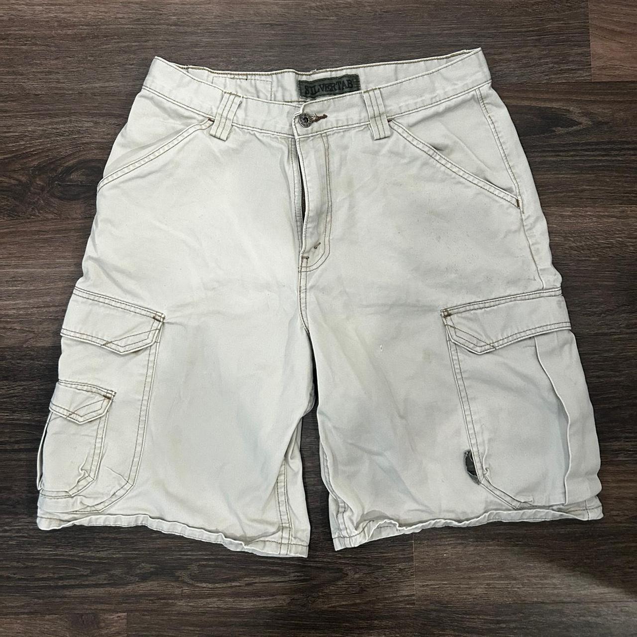 item listed by lyrjc