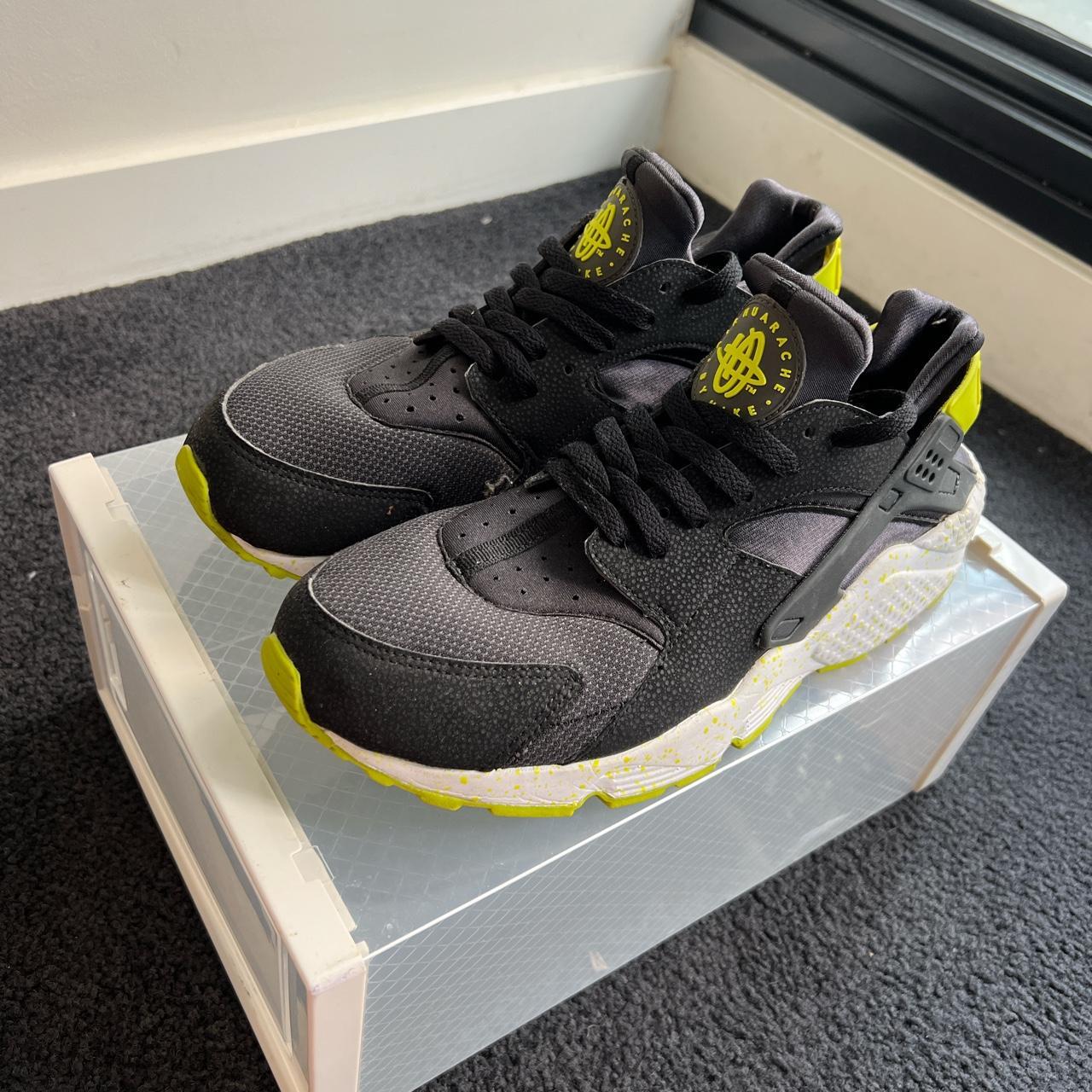 Air huarache hotsell venom green