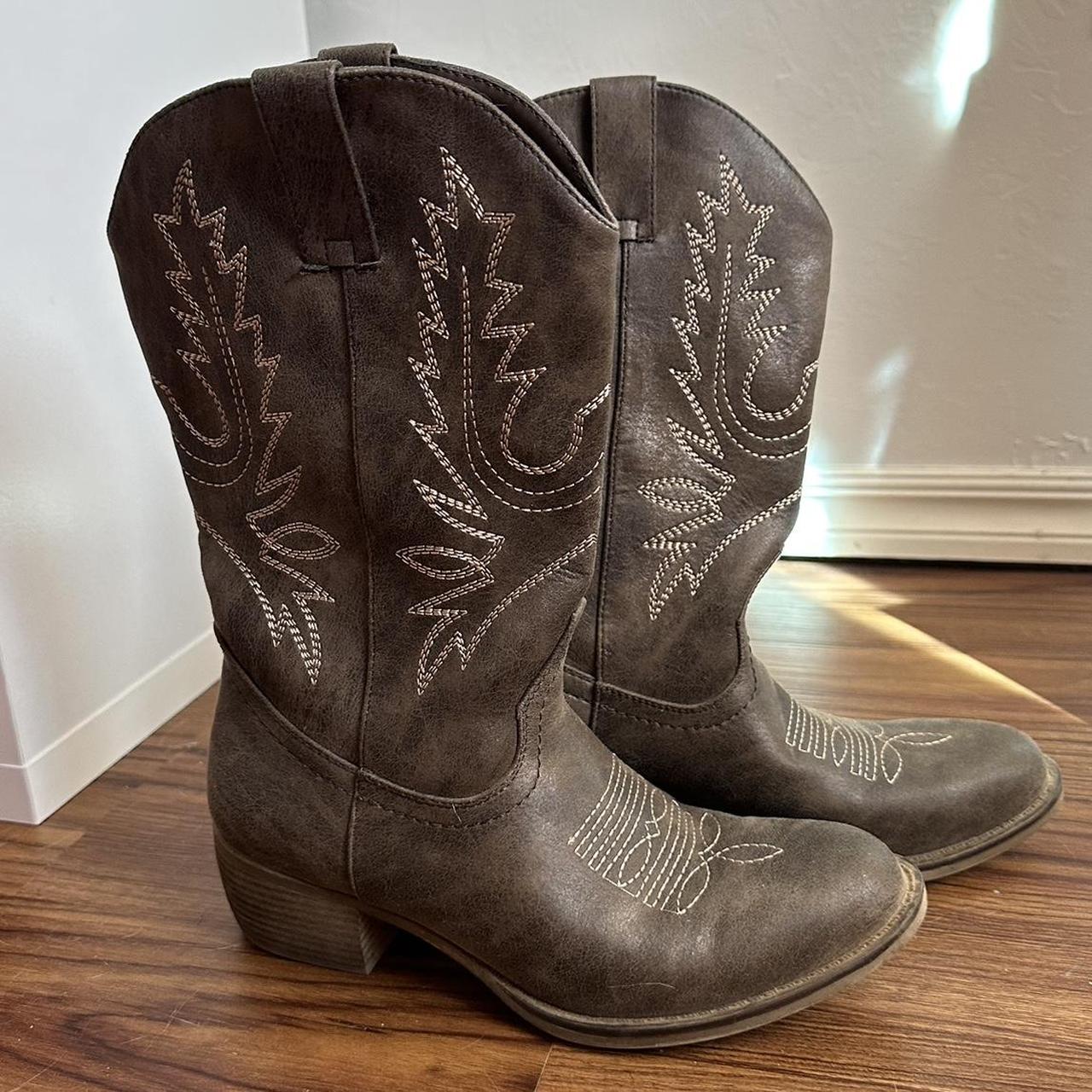 women’s 7.5 western cowgirl boots never worn before... - Depop