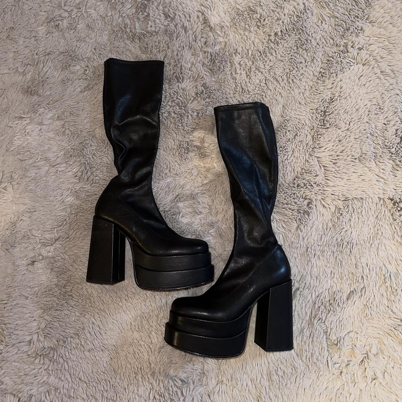 Steve Madden Cypress knee high platform boot. Worn... - Depop