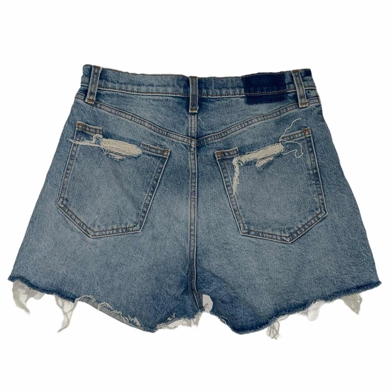 Abercrombie & Fitch Distressed High Rise 4” Short 27... - Depop