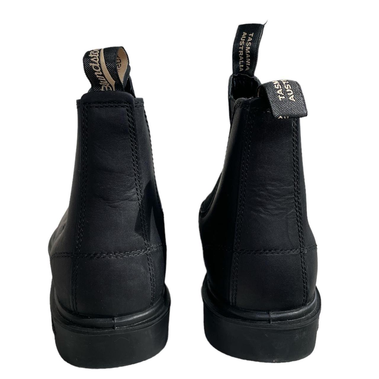 heeled blundstone boots