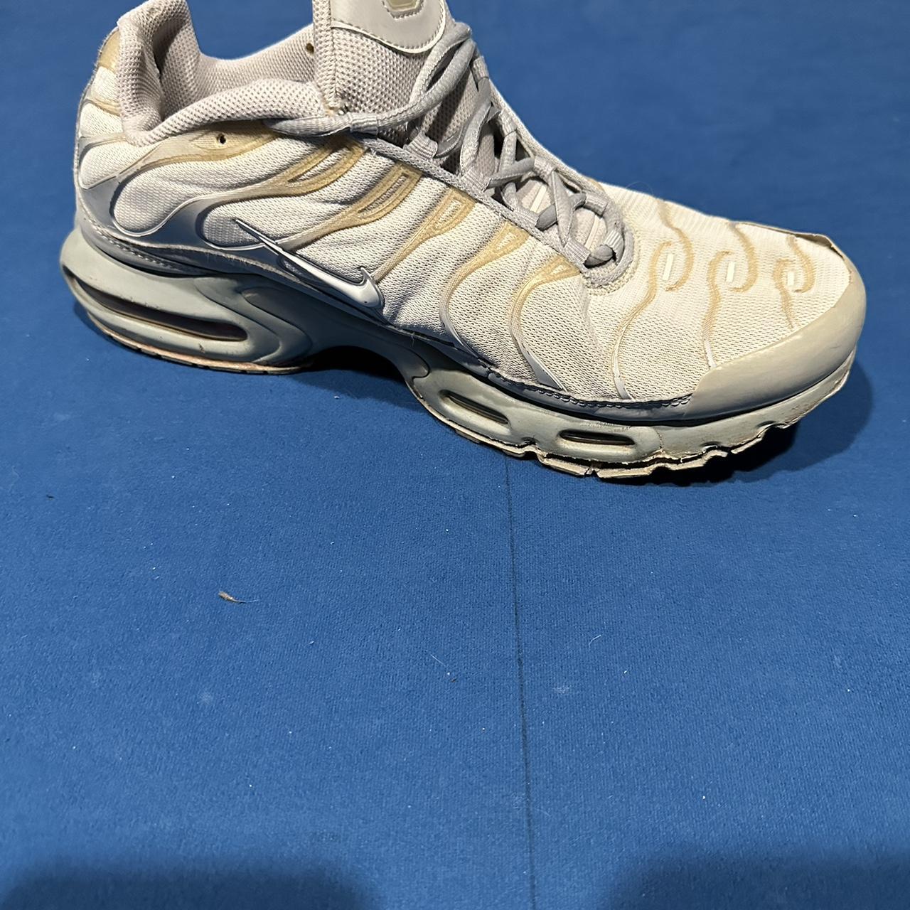 Wolf grey TNs size US 11 - Depop