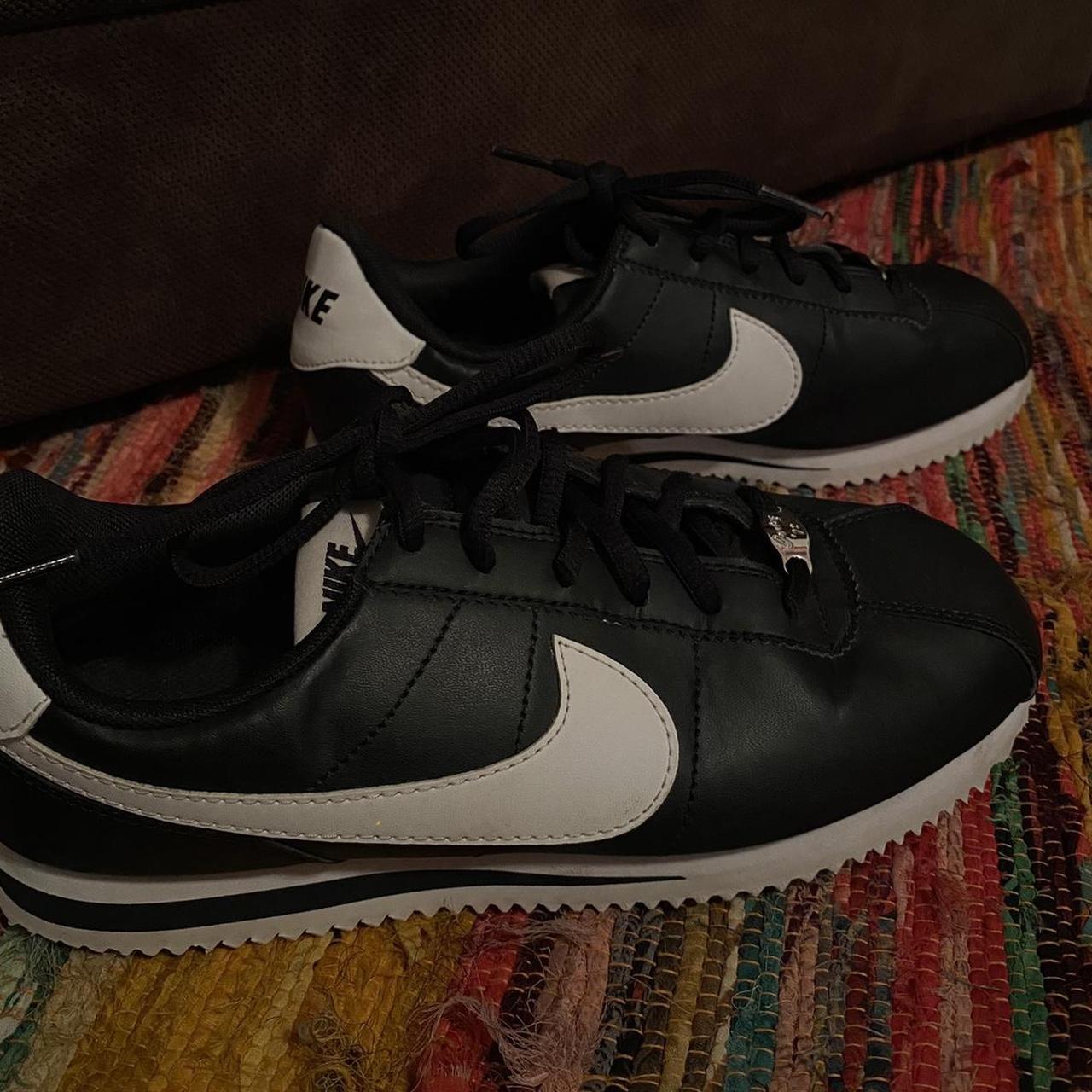 mens black and white nike cortez