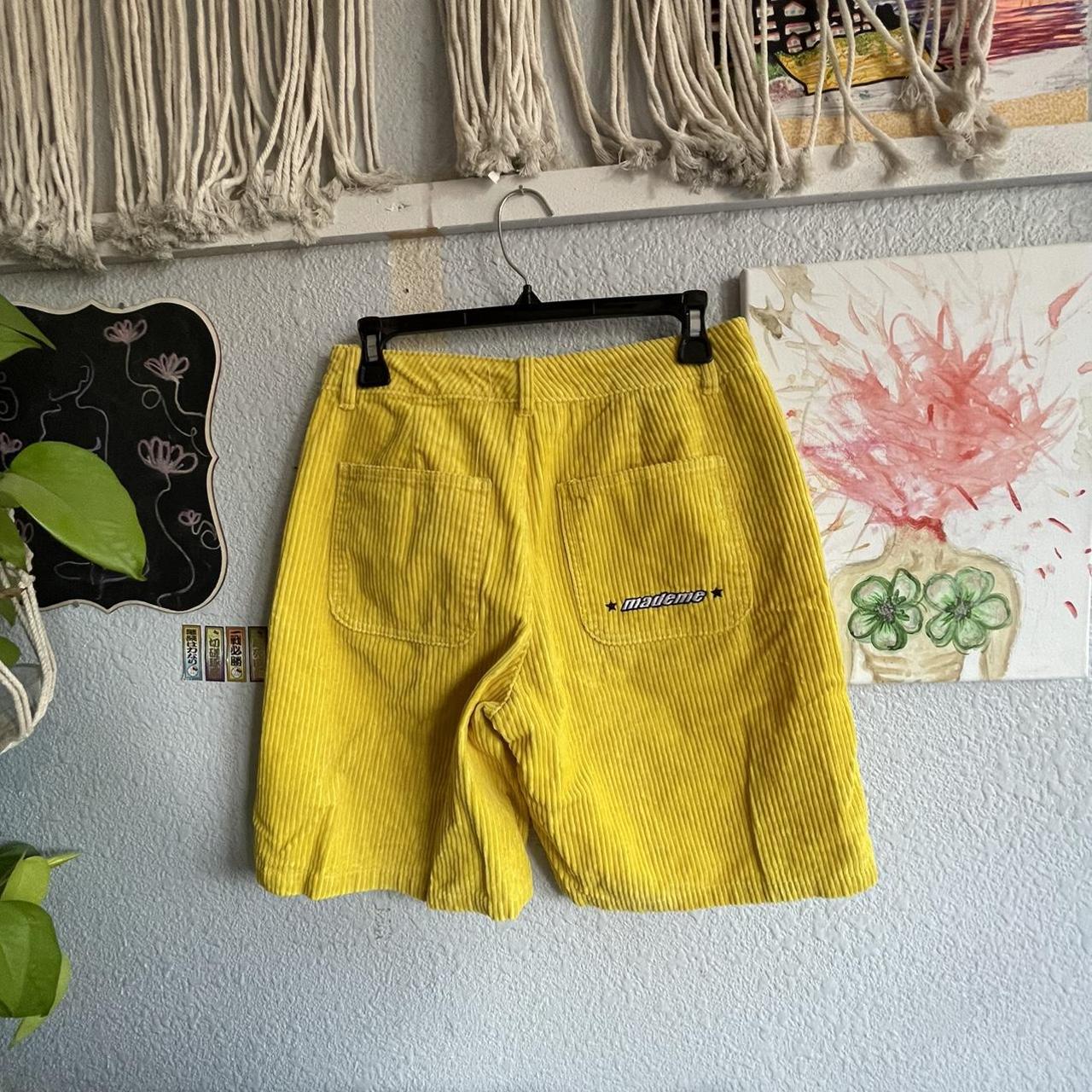Converse Men's Yellow Shorts (2)