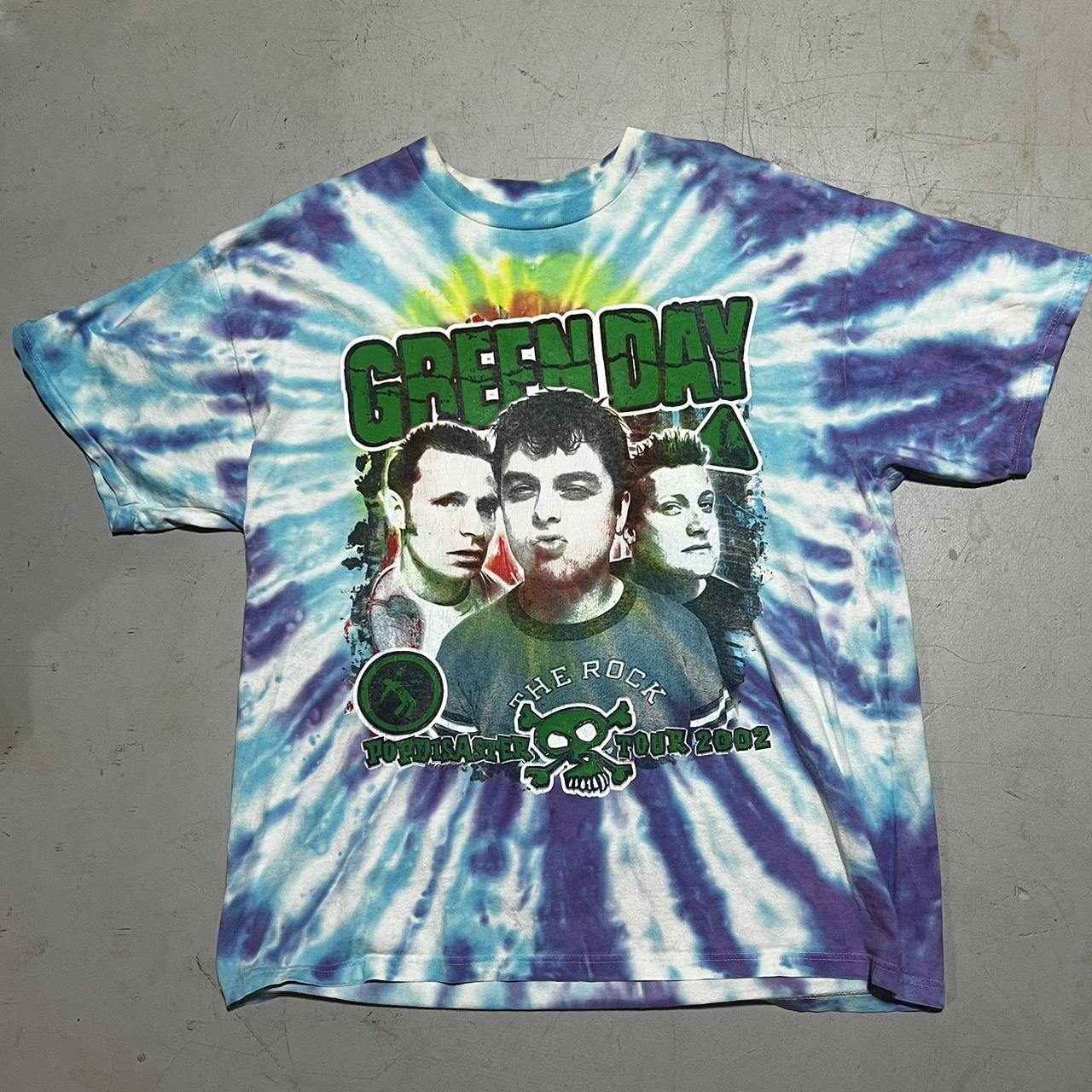 Vintage Green Day Blink 182 2002 Tour Shirt on a... - Depop