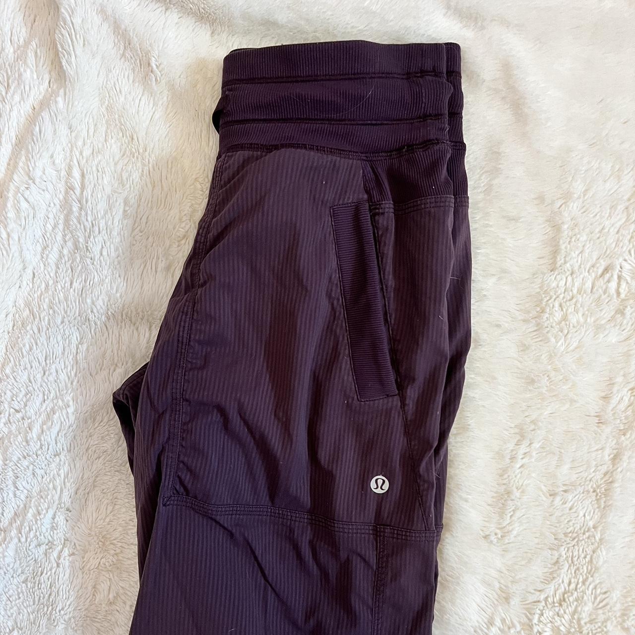 Lululemon Women's Purple Trousers (2)