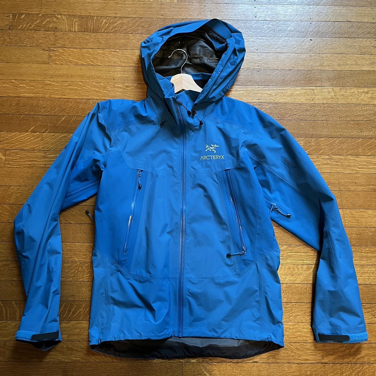 Arc'teryx Men's Blue Jacket | Depop