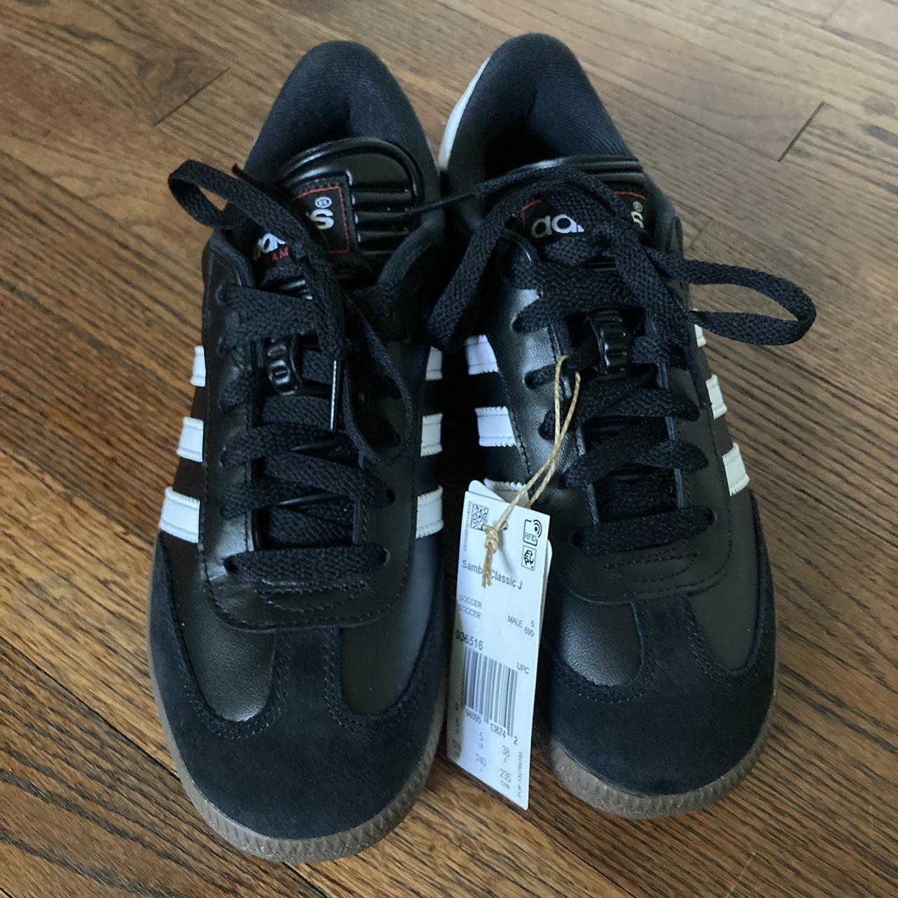 BUY TWO GET ONE ($6 DOLLAR ITEM) FREE Adidas Samba... - Depop