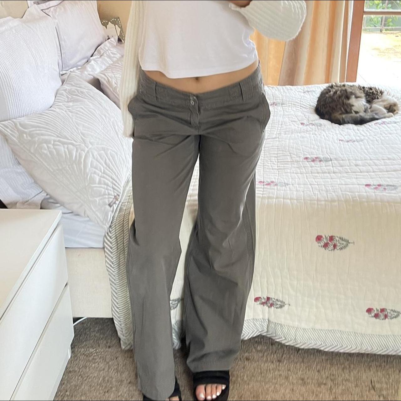 Super nice fitting mid low rise bootleg khaki pants... Depop