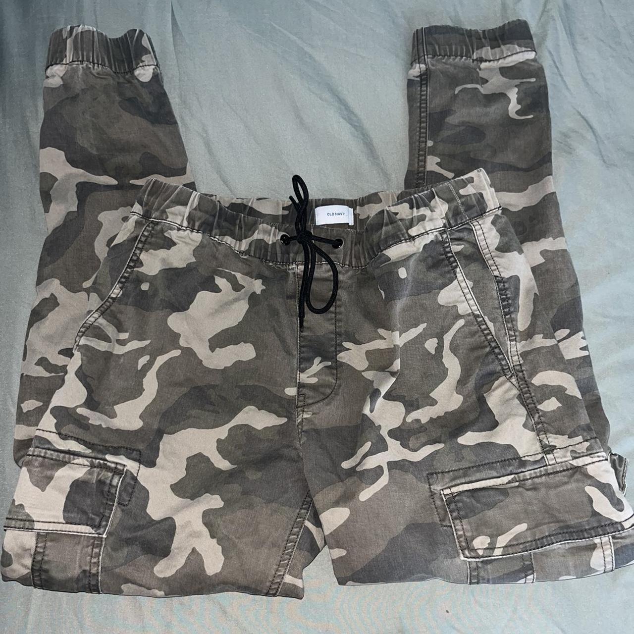 Old navy best sale camo cargo pants