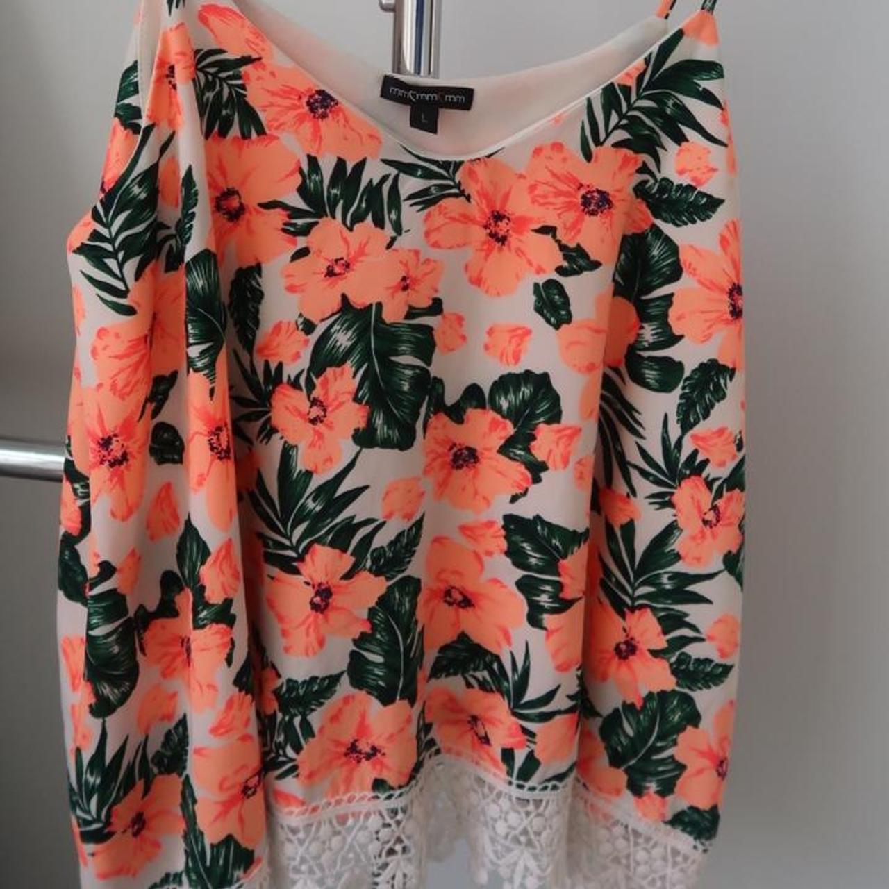 item listed by emilyy_smithh