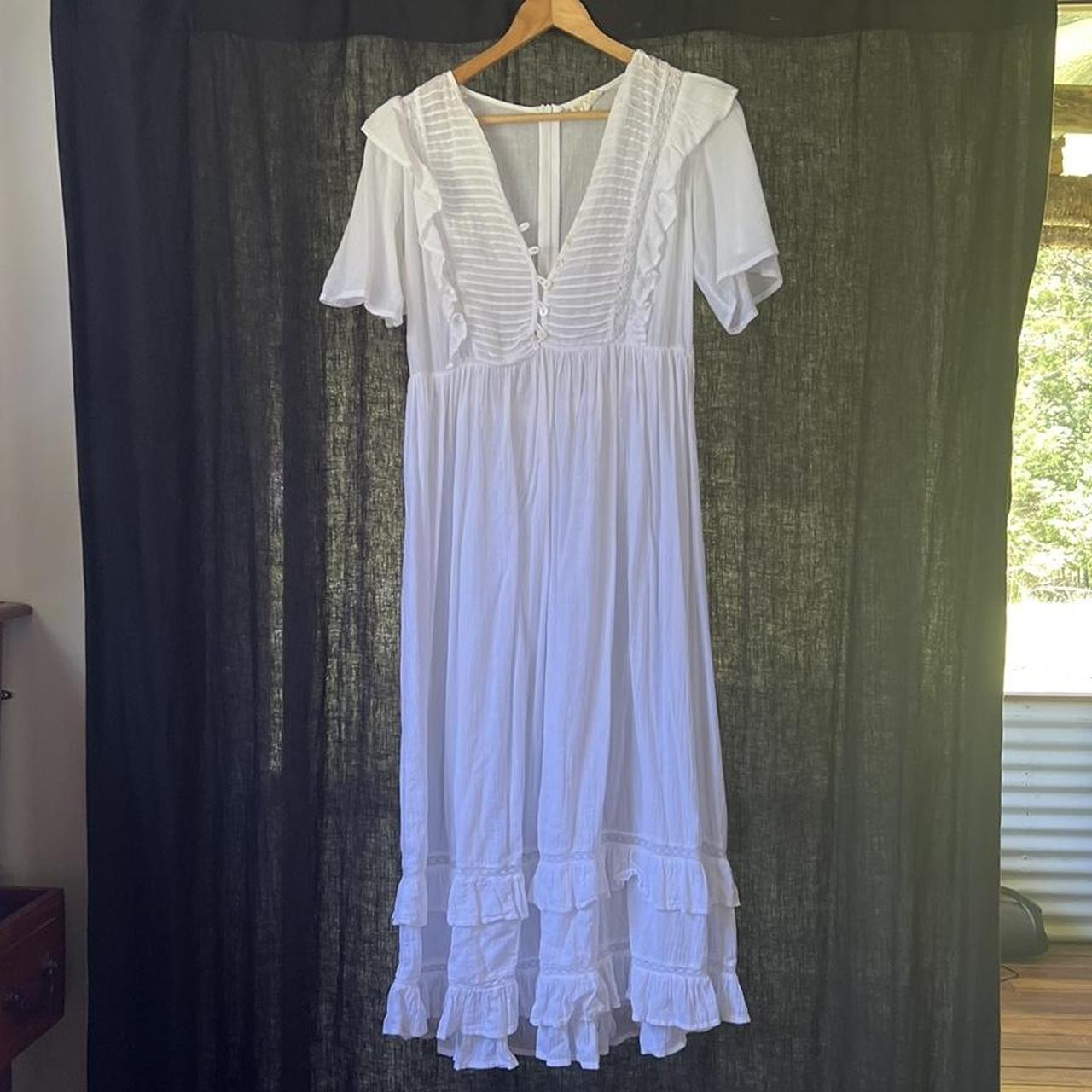 White cotton rowie dress Size small This is a... - Depop