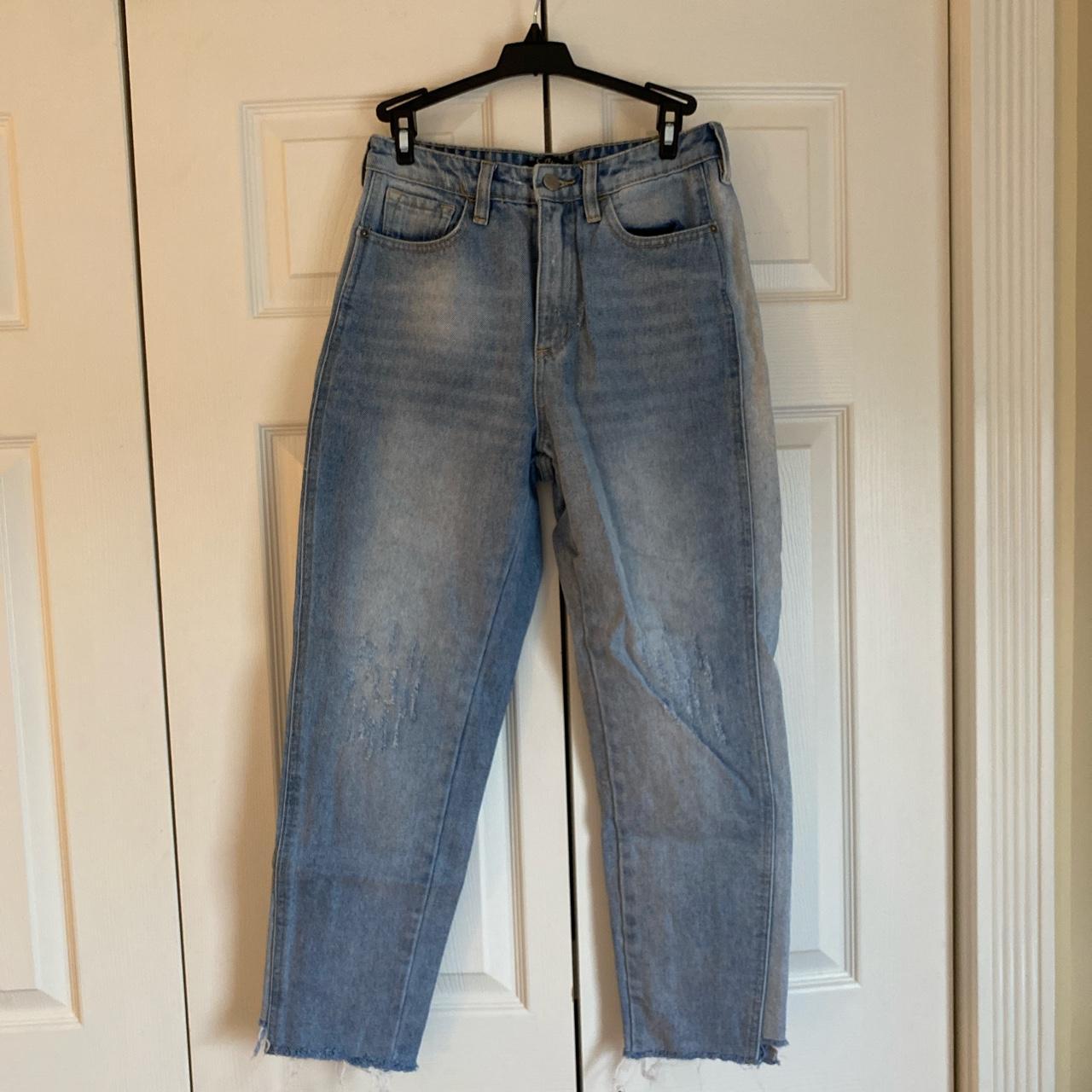 Buffalo girlfriend jeans W26 - Depop