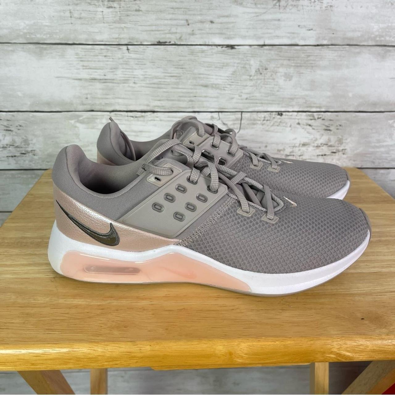 Bella trainers hot sale