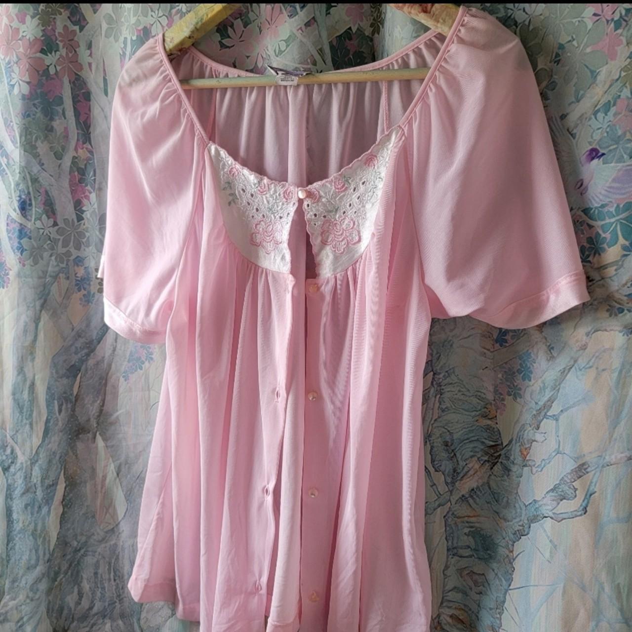 Women's White and Pink Blouse | Depop