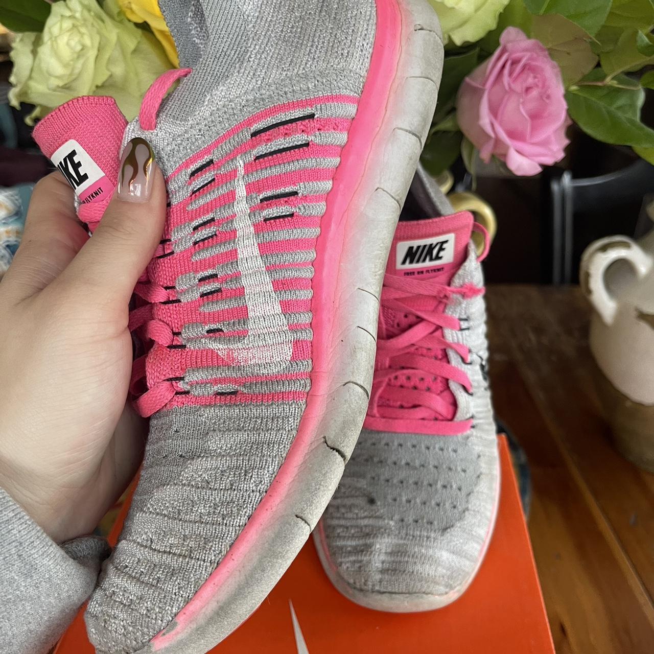 Grey and pink 'free flyknit best sale